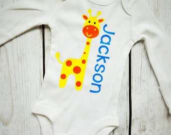 Giraffe Baby Bodysuit, Giraffe Baby Gift, Giraffe shirt, baby boy shirt, Personalized baby boy shirt, custom boy shirt, baby boy shower