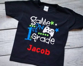 Gioco in prima elementare, camicia di ritorno a scuola, camicia di prima elementare, camicia di ritorno a scuola di prima elementare, camicia di ritorno a scuola del giocatore