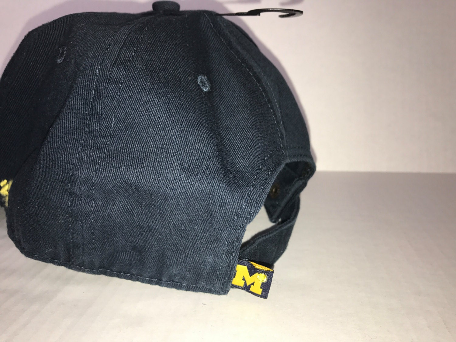 Swarovski Crystal Bling Michigan Wolverines Adjustable Hat  display picture 1