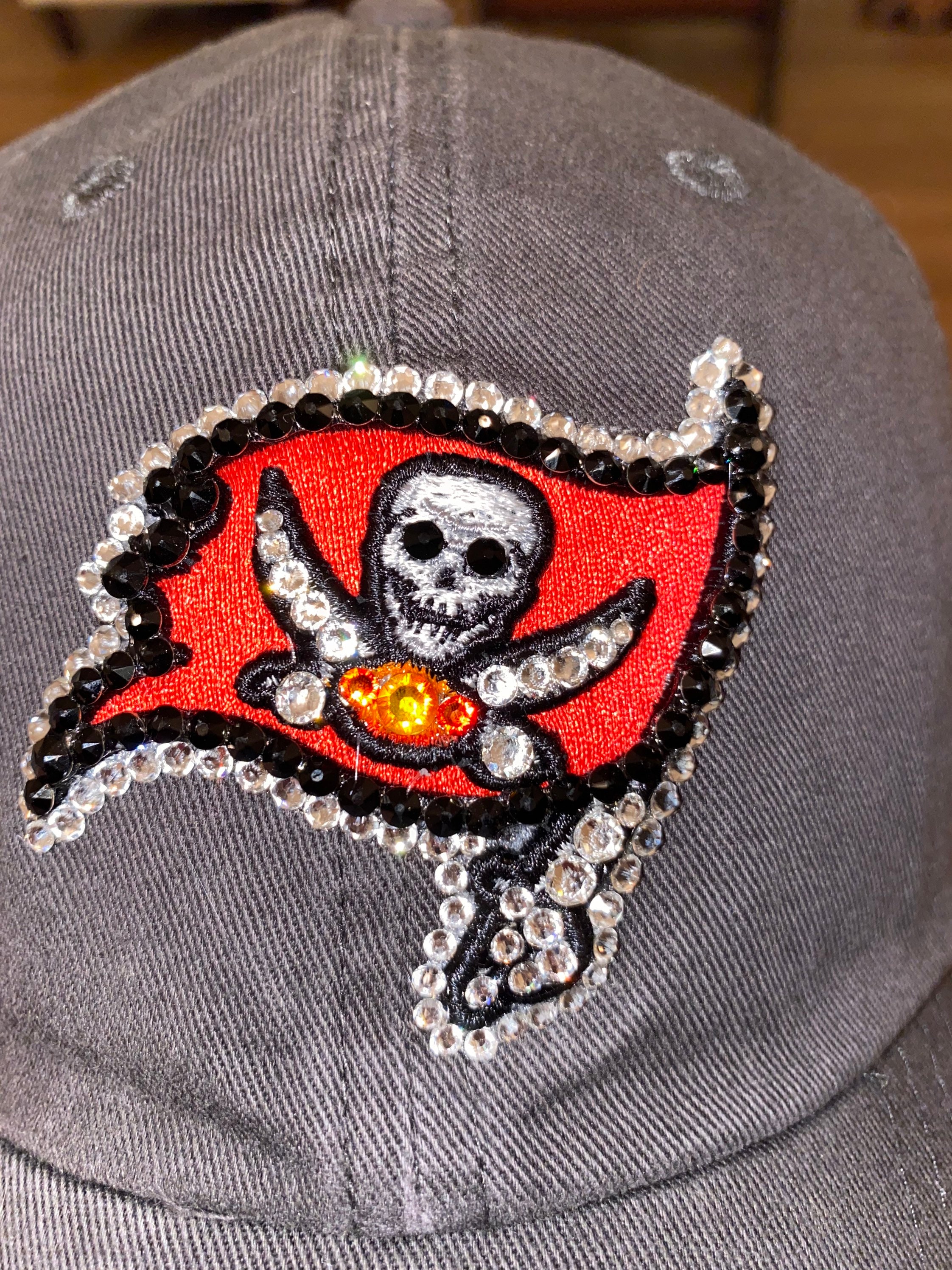 Swarovski Crystal Bling Tampa Bay Buccaneers Adjustable Hat  display picture 2