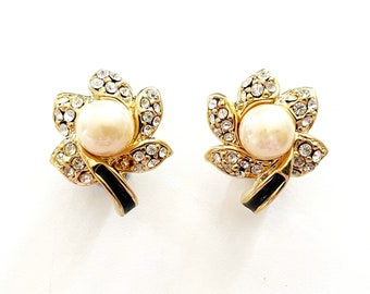 Vintage Gold Tone Rhinestone Faux Pearl Enamel Flower Clip-on Pendientes