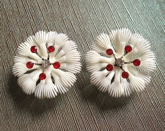 Vintage Soft Plastic Rhinestone Flower Clip Earrings Lightweight 50s