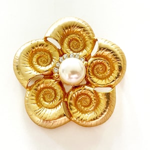 Vintage Matte Gold Muschel Blume Brosche Neu Alte Lager