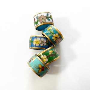 Vintage kinesisk Cloisonnéring blommönster Nytt gammalt lager bild 1