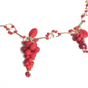 Vintage Red Grape Bead Gilt Metal Wire Jewelry Set Necklace Earrings Handmade image 4