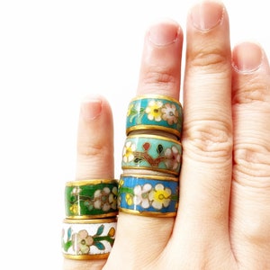 Vintage kinesisk Cloisonnéring blommönster Nytt gammalt lager bild 6