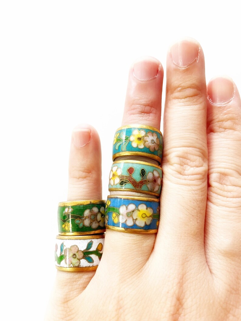 Vintage kinesisk Cloisonnéring blommönster Nytt gammalt lager bild 6