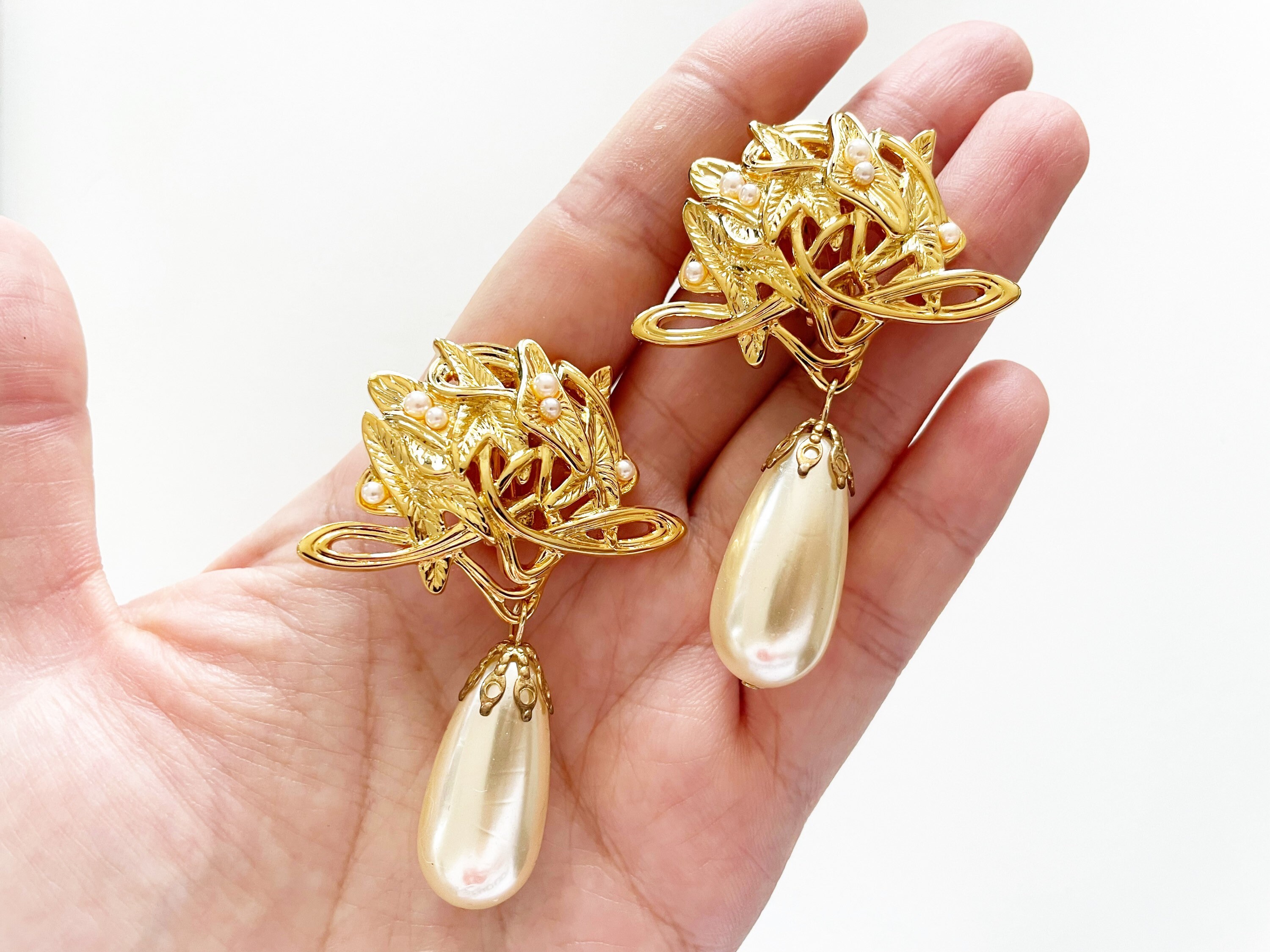 Boucles D'oreilles Clips Anciennes Art Déco Motif Lotus - Argent Massif, Strass Blanc (un Avec Fissure) - Occasion