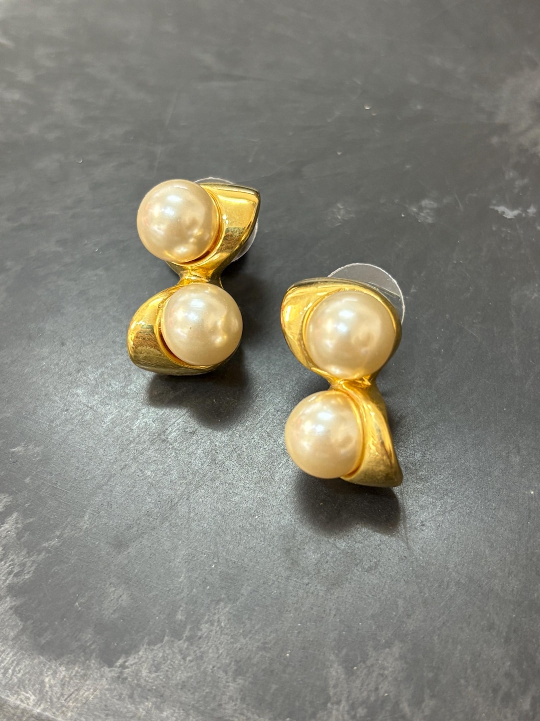 ヴィンテージ ANNE KLEIN サイン入り ゴールドトーン フェイクパール 