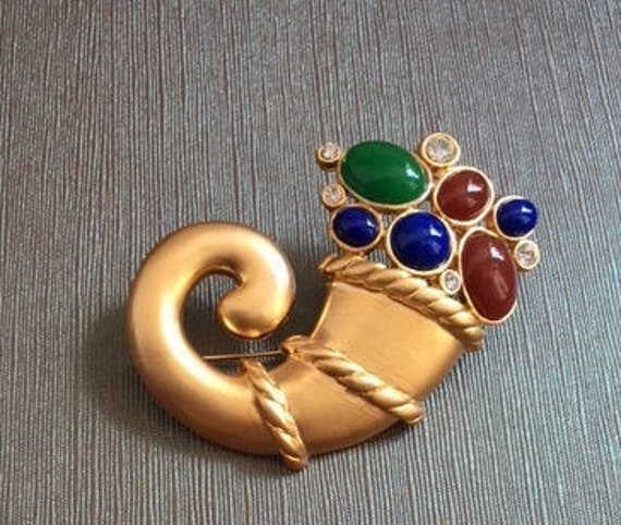 Broche Ancienne Art Déco En Corne | Bijou Vintage, Pièce Unique Rétro