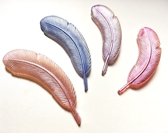 vintage Molded Plastic Early Feather Brooch Pin Fabriqué en Autriche