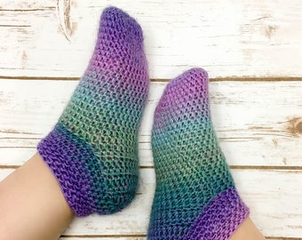 Cotton Candy Slipper Socks - Easy crochet slipper socks for beginners using one skein of yarn