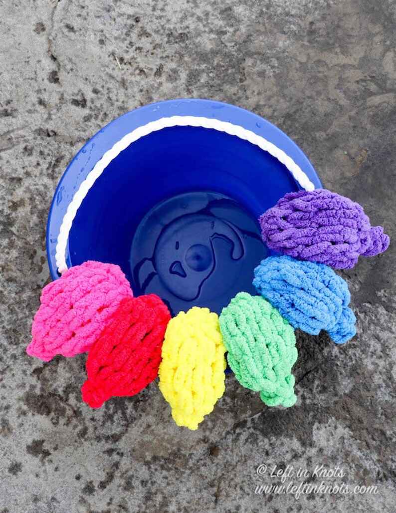 Finger Knit Reusable Water Balloons PATTERN DOWNLOAD Made with Loop Yarn, Eco friendly and latex free image 2