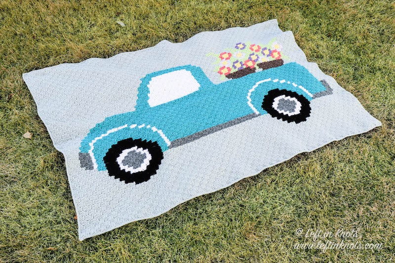 36 Crochet Pixel Charts with Tapestries, Blankets, Pillows, and Graphs 8 Vintage Truck with Flowers C2C Crochet Blanket