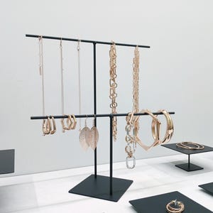 Jewelry Display #025