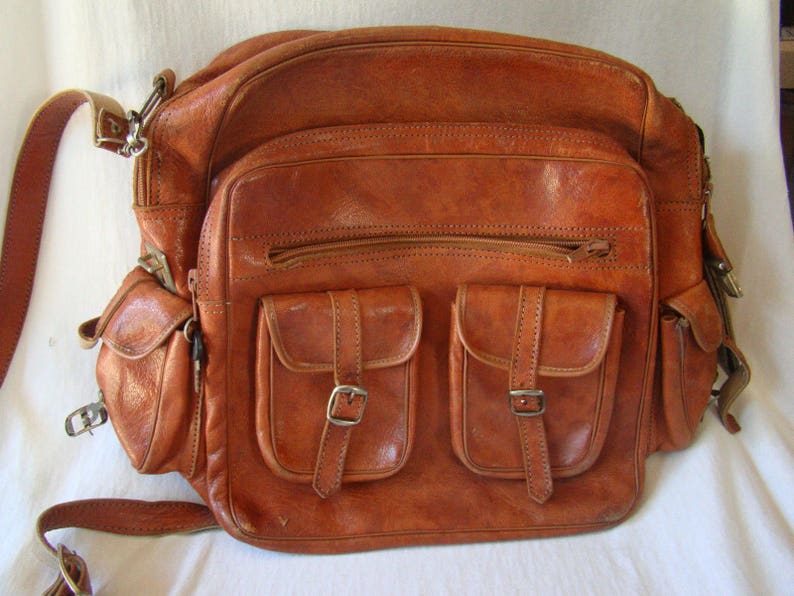 Vintage Leather Reddish Brown Hobo Travel Carry On Weekend Bag 331605