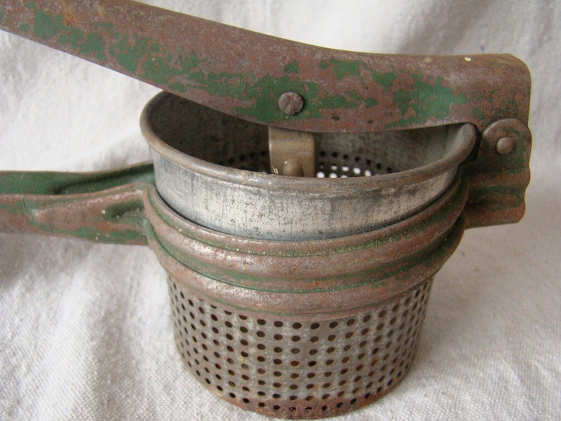 Vintage Green Painted Metal Potato Ricer Masher Press 31639
