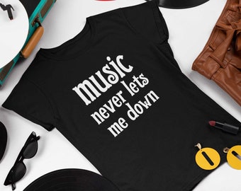 Musician Shirt,T-Shirt Gift for Musician,Shirt for music fan,Music lover tee,I Love Music,Music Is Life shirt,Gift for Music Fan,Music tee