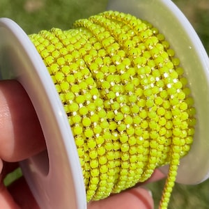 1 yard SS6 solid neon yellow cup rhinestone gold chain metal banding