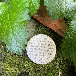 Vintage William Shakespeare Book Page Pinback Badge Button | Recycled Books Playwright Librarian Author Book Lover Readers Nerdy Geek Pins