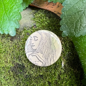 Vintage Alice In Wonderland Book Page Pinback Badge Button | Recycled Books Fantasy Librarian Author Book Lover Readers Nerdy Geek Pins