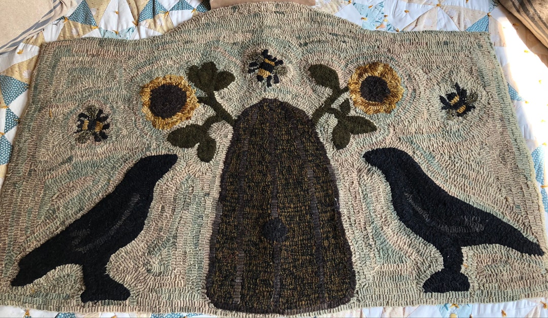 Beehive Crows Hooked Rug Pattern With Sunflowers - Etsy