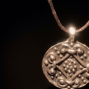 The CIRCLE TYPE pendant/SUN amulet replica, Viking age