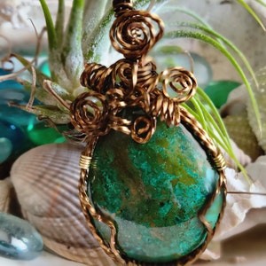 Green copper matrix pendant