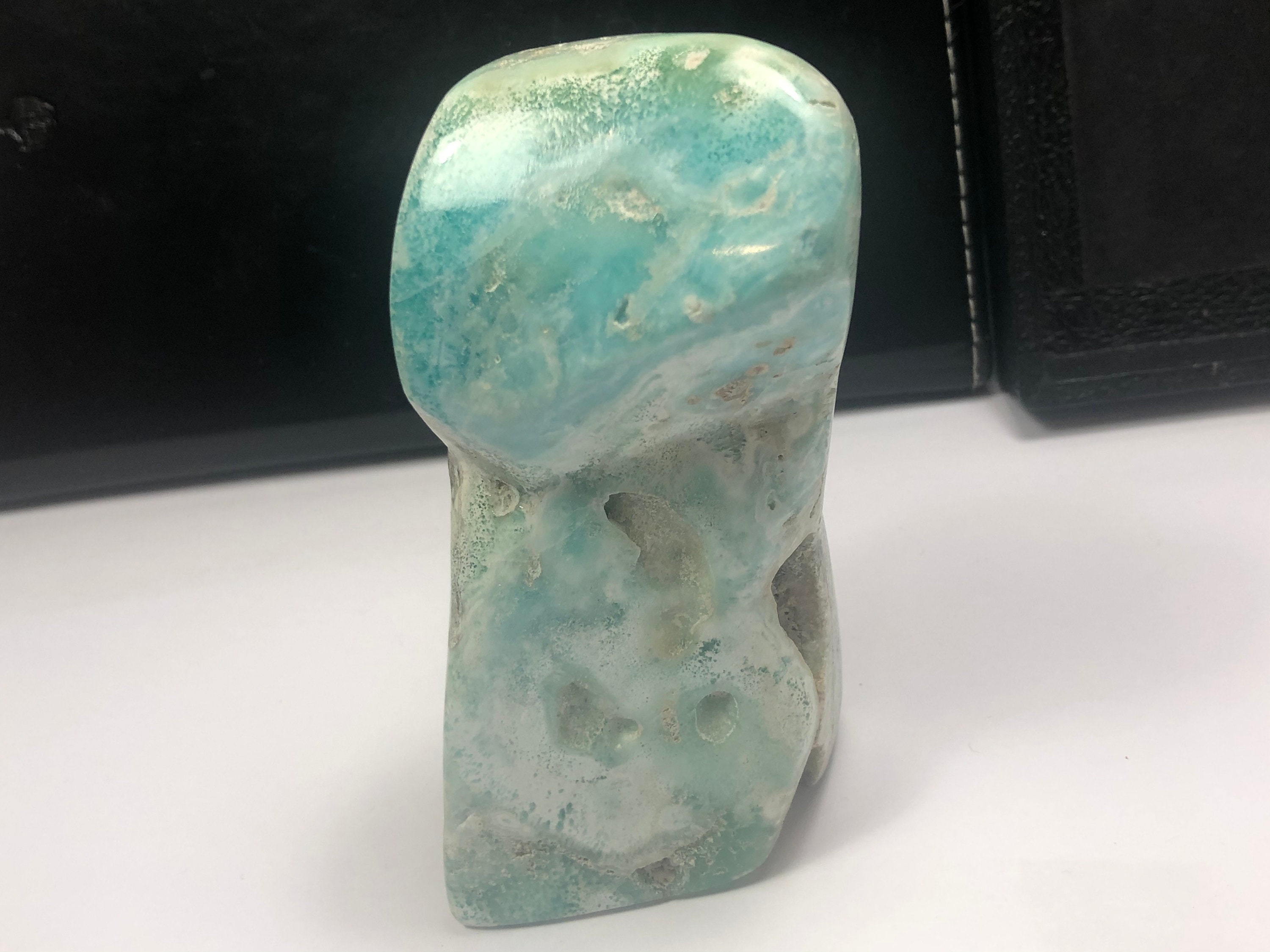 Réservé 422Grams Top Grade New Find Bleu Aragonite Minéral Speciman Pakistan