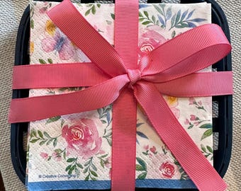 Handmade Navy Tobacco Basket Napkin Holder | Floral Napkins & Pink Bow