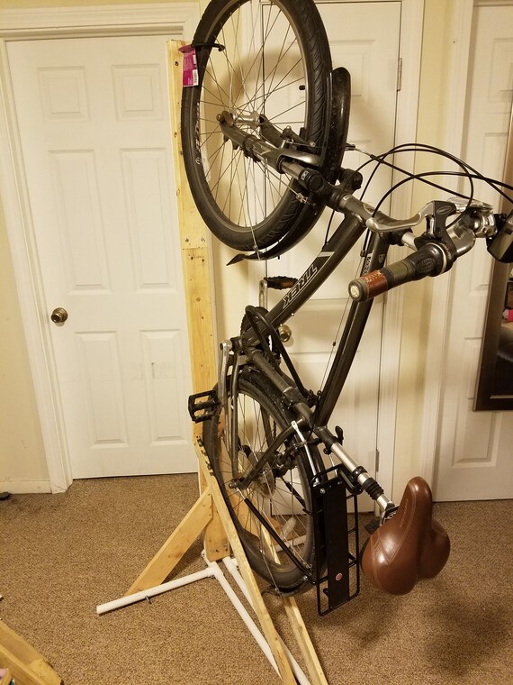 freestanding vertical bike stand