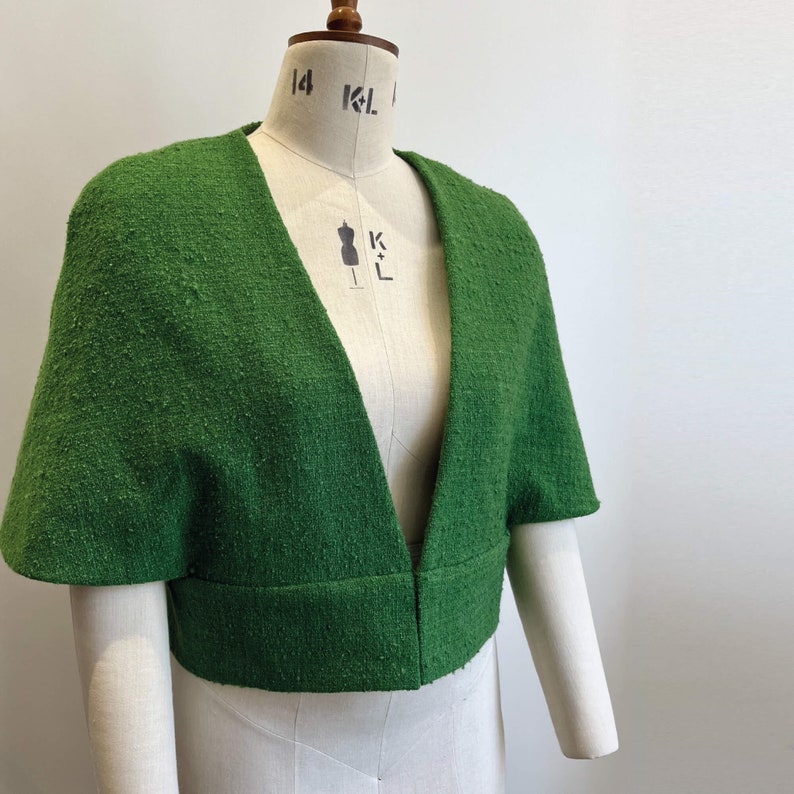 The Ludo Capelet PDF sewing pattern UK Sizes 8-22. Women's Lined Cape sewing pattern, Beginner Easy Lined Jacket Pattern digital download image 7