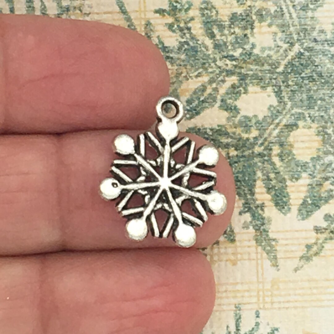 BULK 40 Silver Snowflake Charm by TIJC SP0093B - Etsy