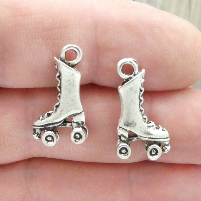BULK 16 Roller Skate Charm Silver 20x12mm by TIJC SP0897B Etsy