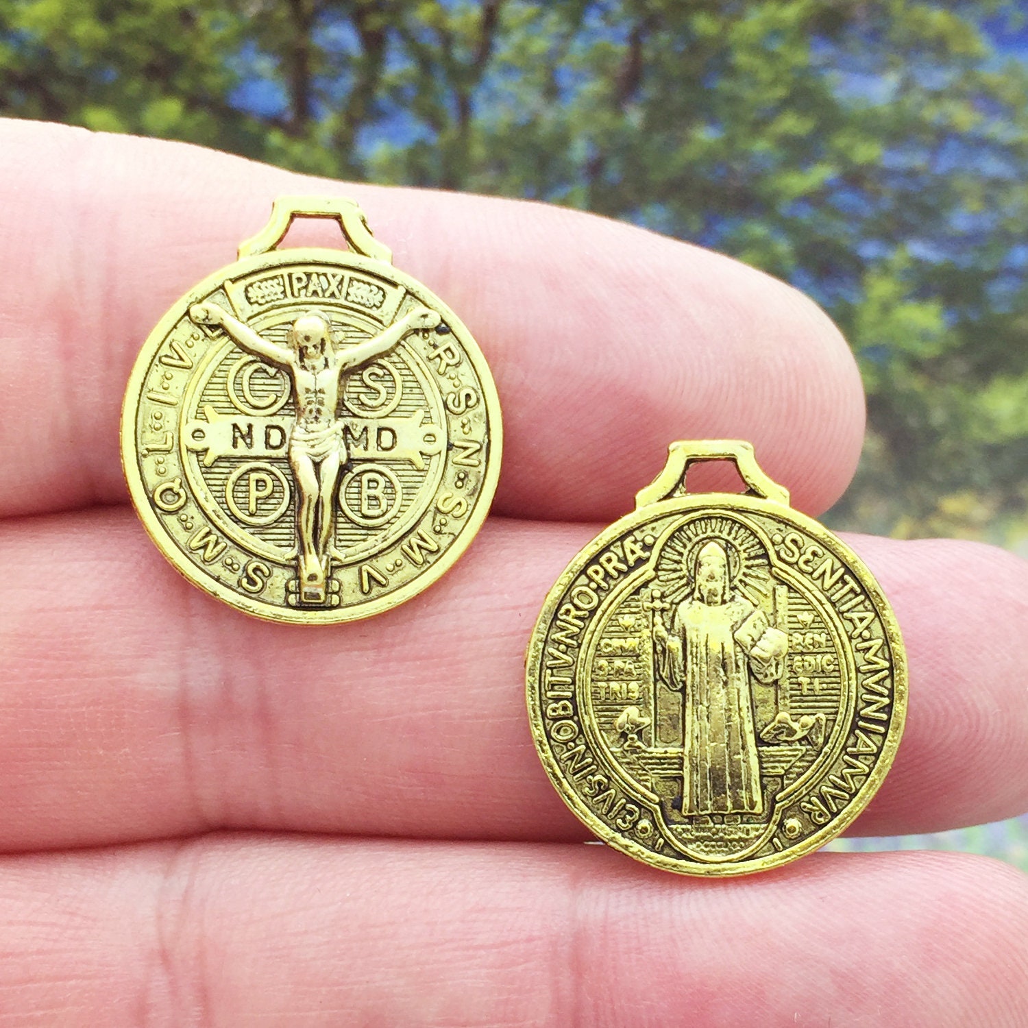 BULK 20 St Benedict Medal Gold by TIJC SP1137B