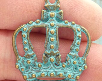 Gold crown charms best sale bulk