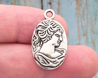 10 Silver Cameo Charm by TIJC SP0329