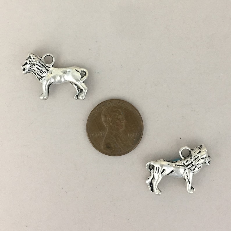 BULK 20 Silver Lion Charm by TIJC SP0309B