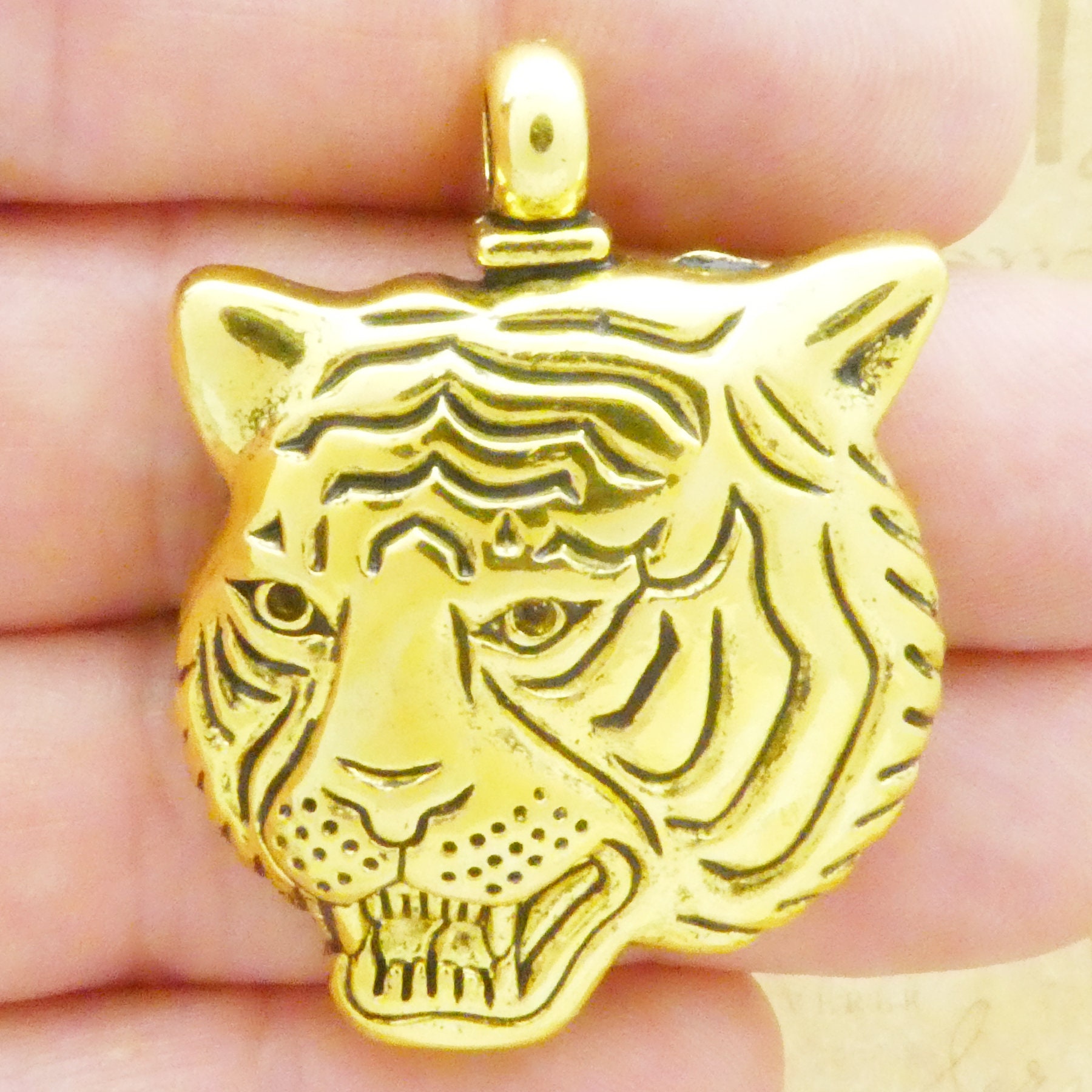 TMCチャームのみ 1 Gold Tiger Charm Pendant 44x34mm by TIJC SP2057 - Etsy