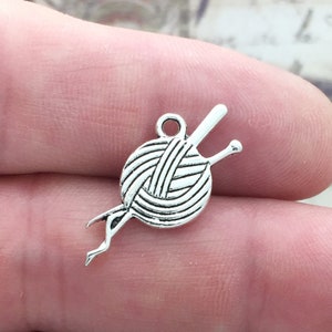 10 Knitting Yarn Charm Pendant by TIJC SP1610