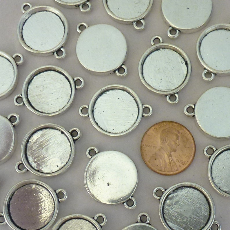BULK 25 Silver Photo Charm Round by TIJC SP1215B