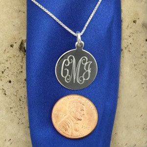 Sterling Silver Engraved Monogram Charm Pendant 18mm Round with Necklace 07694wc image 2