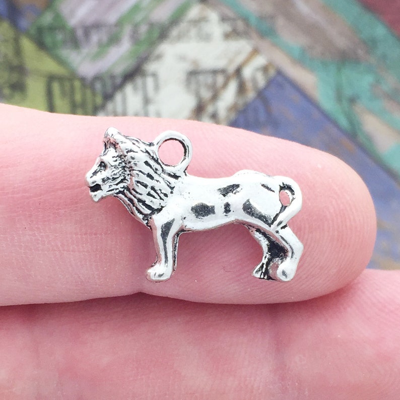 BULK 20 Silver Lion Charm by TIJC SP0309B