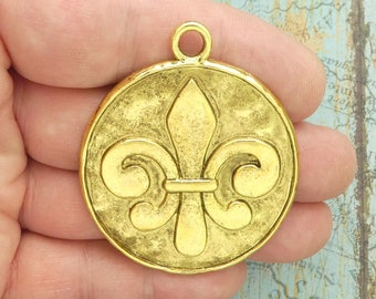 BULK 3 Fleur de Lis Charms Pendant Gold by TIJC SP1507B