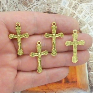 1 Silver Crucifix Cross Pendant Rosary Making Supplies by TIJC SP6084 