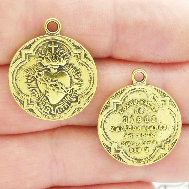 BULK 20 Gold Sacred Heart Charm Pendant for Necklace 25x21mm Etsy