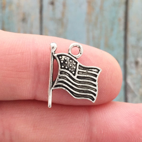 10 Silver American Flag Charm Pendant by TIJC SP0146