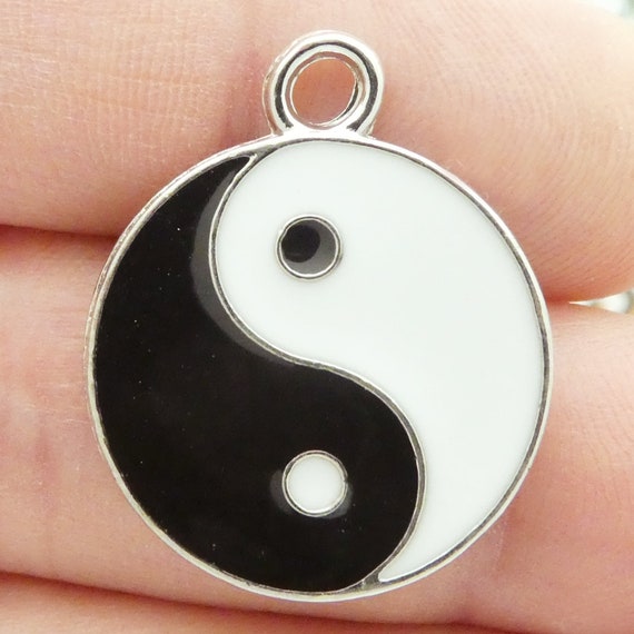 MM: Small Silver Yin Yang Charm 万物流転の真理 1 Silver Yin Yang Charm Pendant by TIJC SP0904 - Etsy