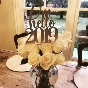 Topo de bolo de Réveillon, Véspera de Ano Novo, Topper de NYE, Decorações de Ano Novo, NYE 2019, 2019, Ano Novo 2019, olá 2019