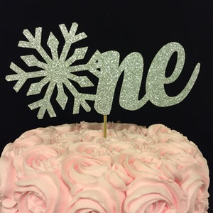 1st birthday cake topper, One cake topper, winter wonderland cake topper, 1st birthday winter cake topper, snowflake cake topper, One